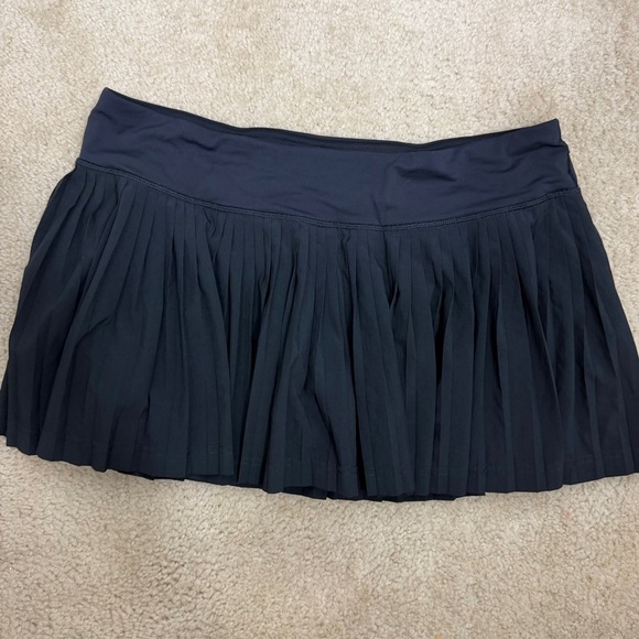 Lululemon Pleat to Street Skirt LIKE NEW - Picture 9 of 9